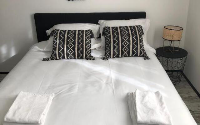 Sainte Cécile 6 / Studio Elégant et Central