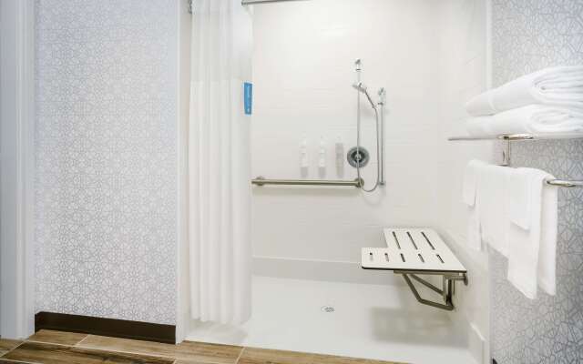 Hampton Inn & Suites West Sacramento