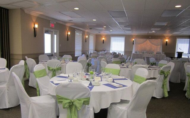 Red Pine Inn & Conference Centre