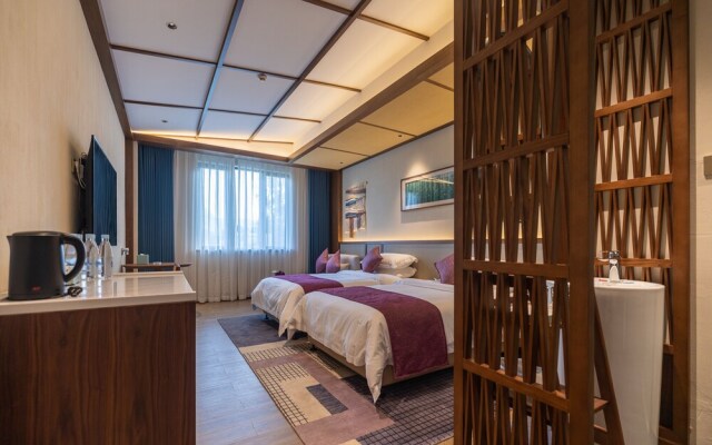 Hotels in Lady Island Resort