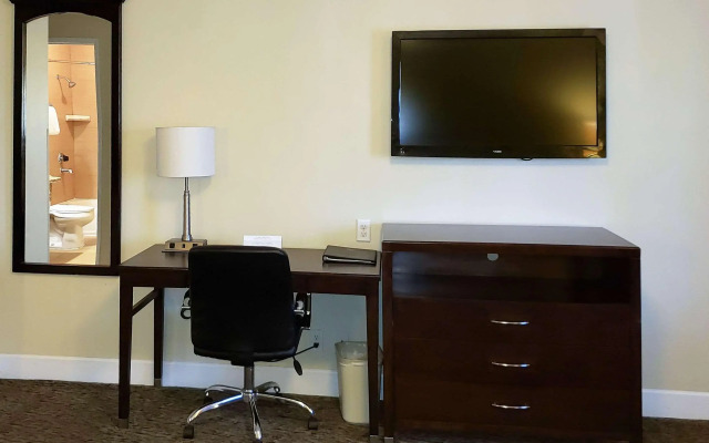 Quality Inn Ontario Airport Convention Center