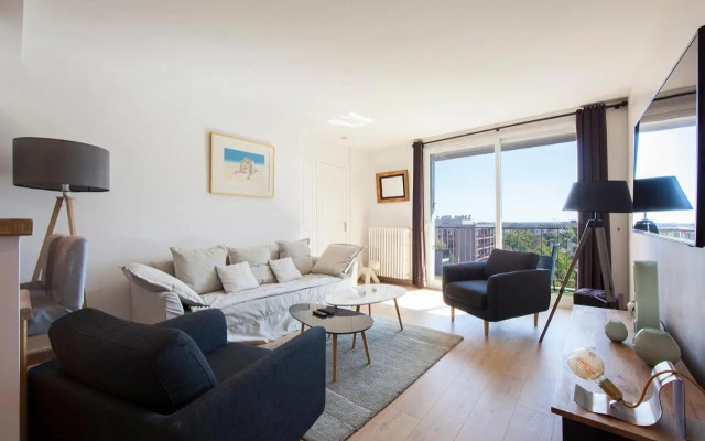 T4 refait à neuf Rennes, 3 ch. parking, 2 balcons.