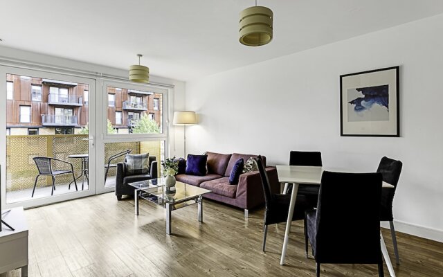 Beautiful Apartment in Surrey Quays