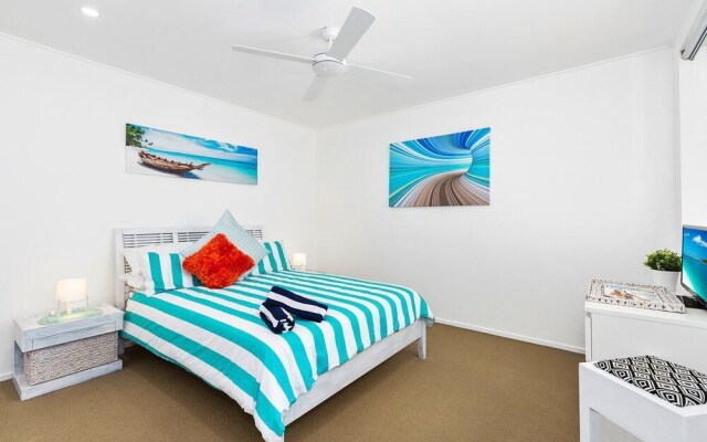 Sandy Toes On Paradiso 339