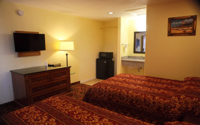 Bay Breeze Inn