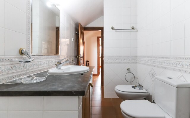 Guincho Typical House II by Homing