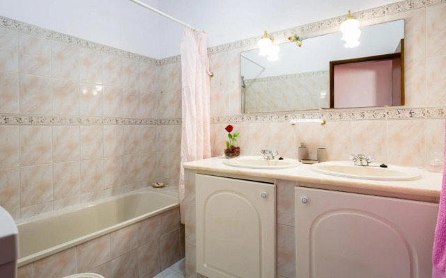 ★ Sea View ★ 1 Minute to Oldtown and Beach ★