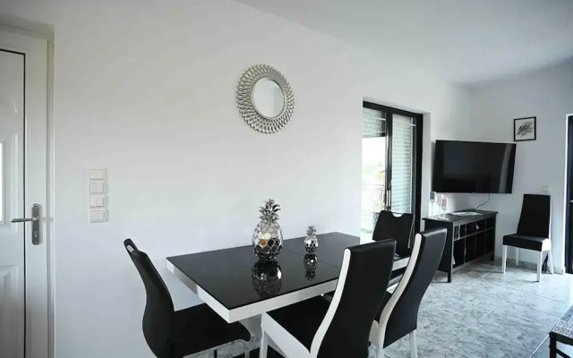 Cozy Home in Eretria