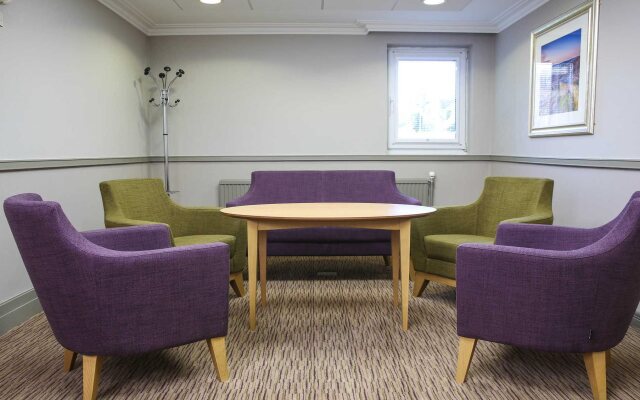 Cedar Court Huddersfield