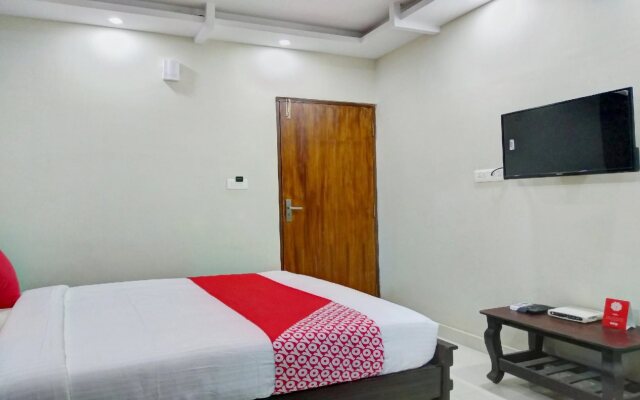 OYO 10521 GCK Suites