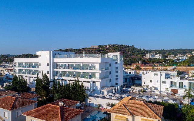 Protaras Plaza Hotel