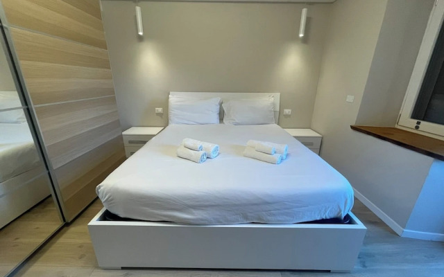 SnowLake Suite & Apartments