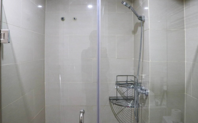 Elegant And Comfy 3Br Daan Mogot City Apartment