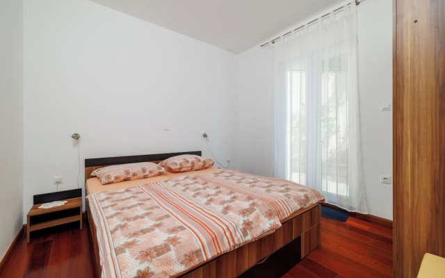Apartment Villa Sara