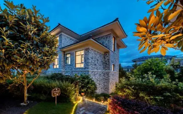 Tengyunbieju Hot Spring Hotel