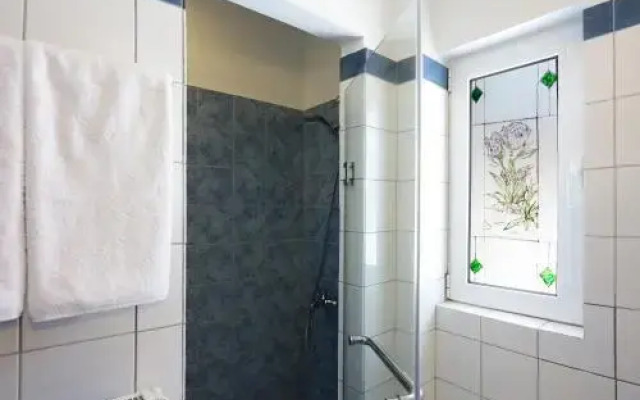 Heracles Guesthouse
