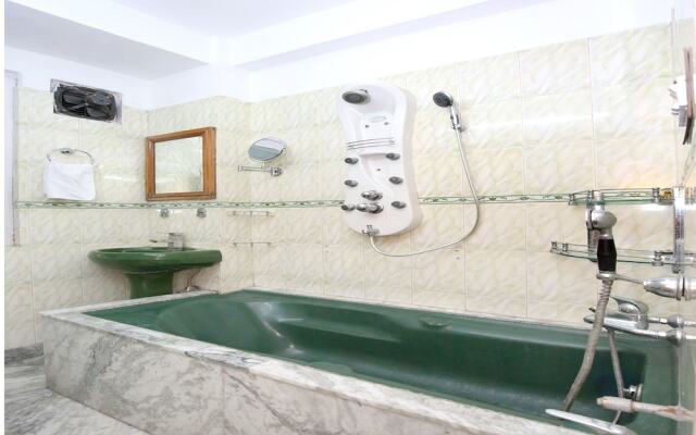 OYO 10858 Home Valley View 2BHK Shimla Bypass