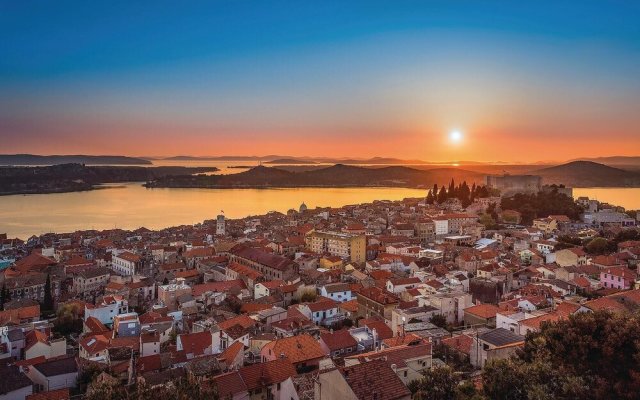 Nice Home in Sibenik With Wifi and 3 Bedrooms