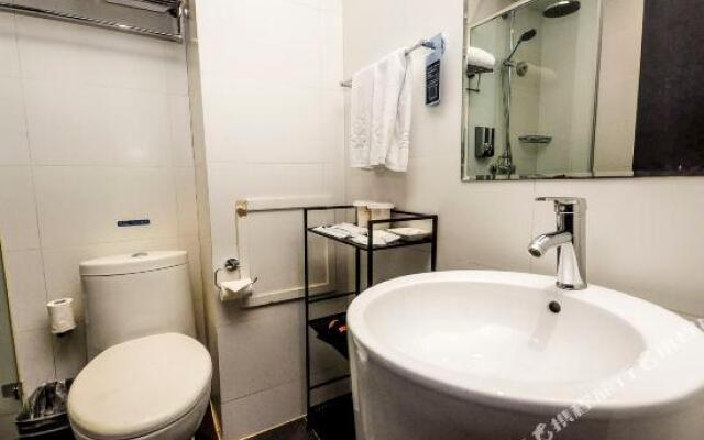 Orange Hotel (Qinhuangdao Heping Street)