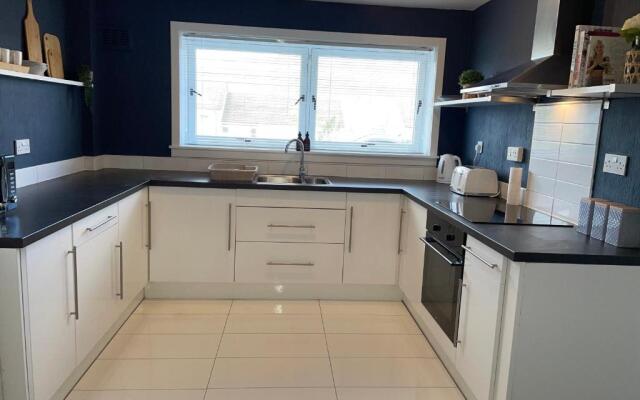 Ross Place Apartment