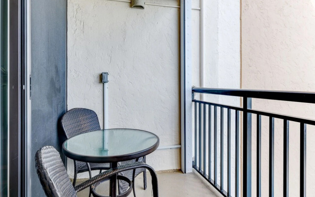 Beachers Lodge by Vtrips