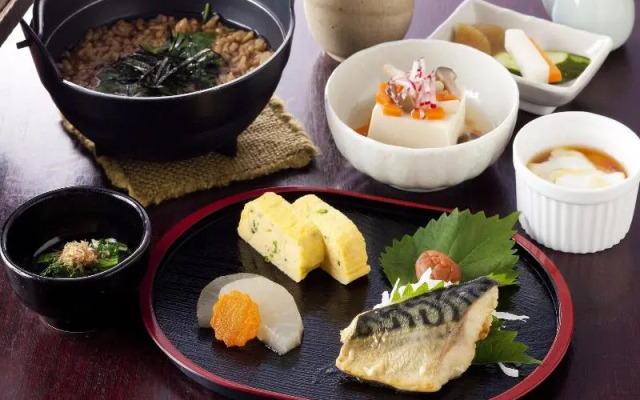 OYO 43999 Hotel Allamanda