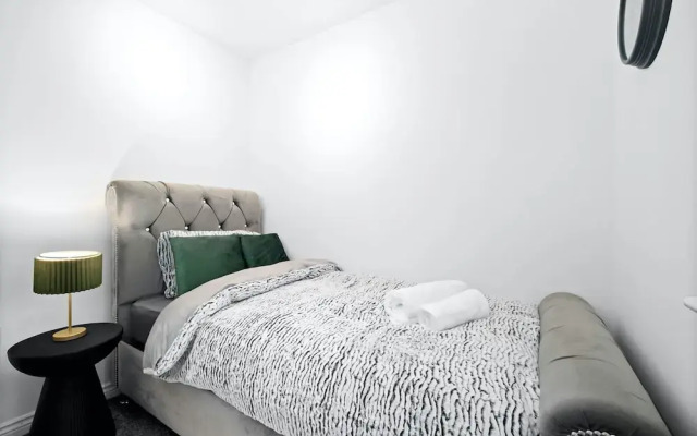 Tipton Escape Haven - 3 Bed House