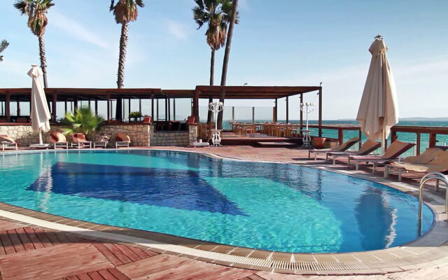 Maja Luxury Resort Hotel