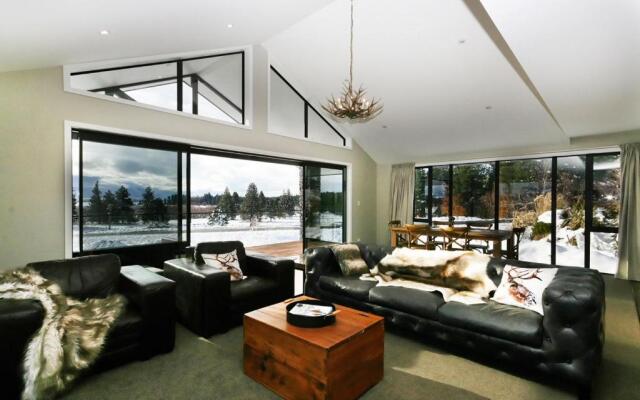 Lake Views at Antler Lodge