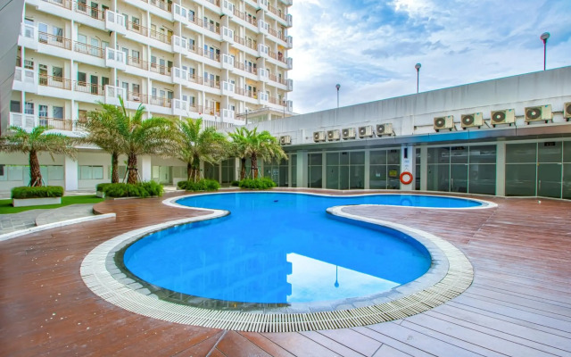 Skyland Sentul Tower Apartment