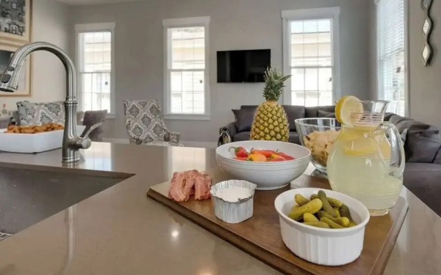 Beautifully Renovated 5 bedroom 5 bath