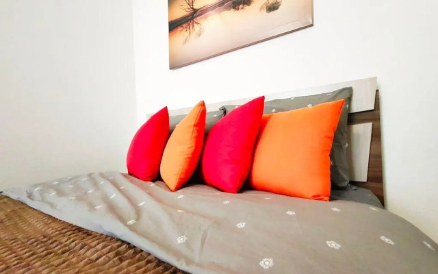 Глобус сеть апартаментов на улице Лётчика Грицевца 14А