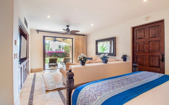 Casa de la Familia 7 Bedroom Contemporary Hacienda Style at Discounted Rate!