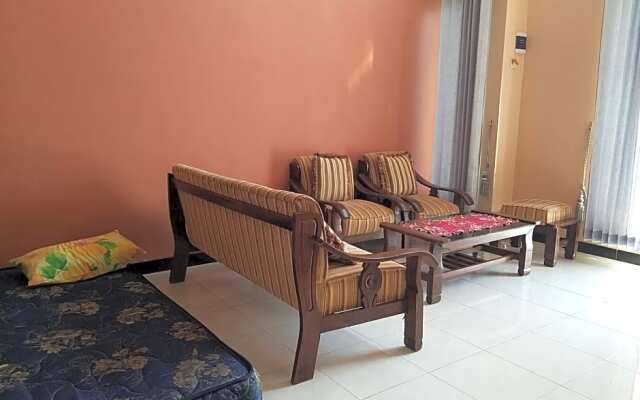 Ken's Villa 8