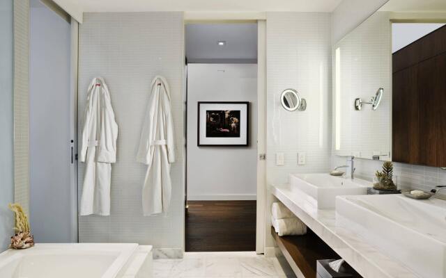 1 Hotel Toronto
