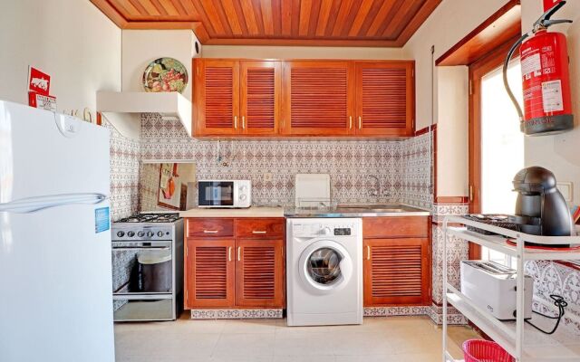 Monte Gordo Beachview I by Homing