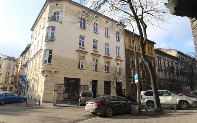 Heaven Eleven Apartments - Old Town