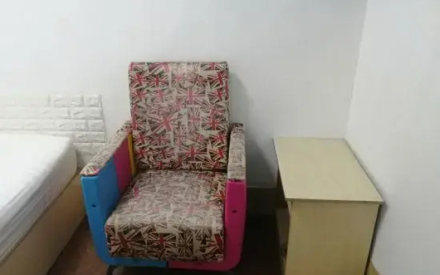 Warm Accommodation (Tong'an Avenue West)