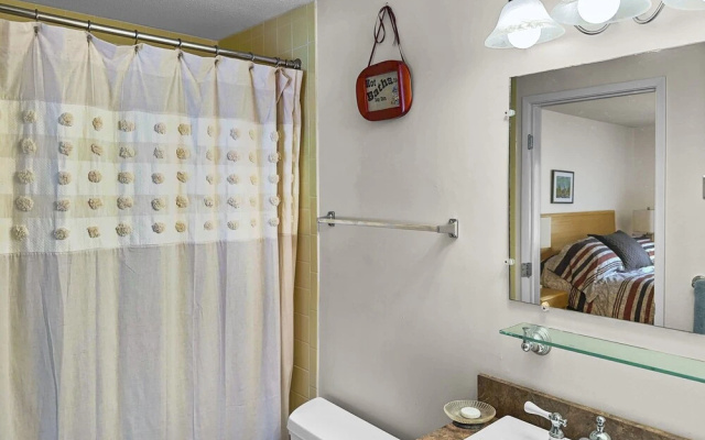 Clocktower 4 Bedroom Condo by RedAwning