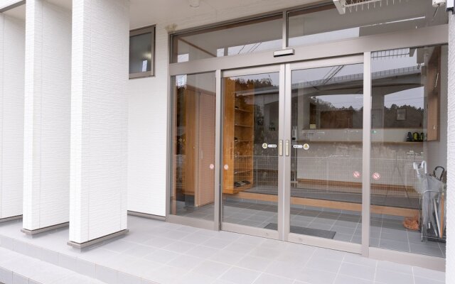 Hirononomori Maehama Bekkan - Male only