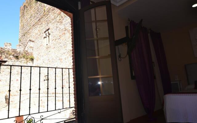 Hostería El Bodegón De Gredos