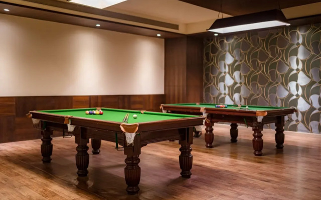 Crescent Spa And Resorts Indore
