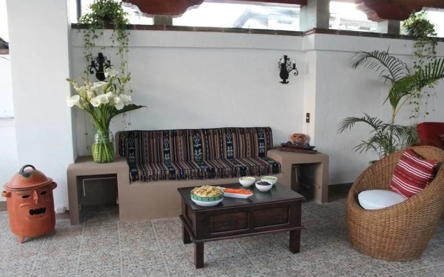 Casa Del Arco Antigua