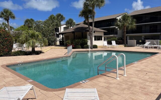 Bayside Retreat in Manasota Key