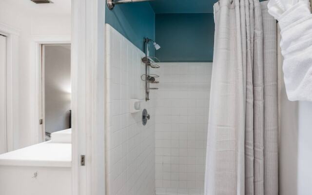 Lilac Mid-century Pool Home