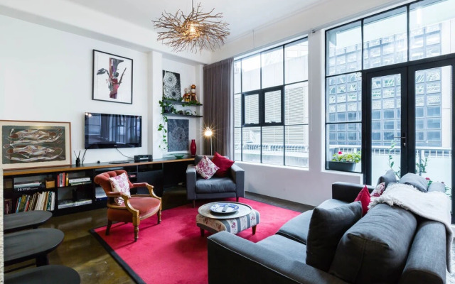 CYNTHIA, 2BDR Melbourne Apartment