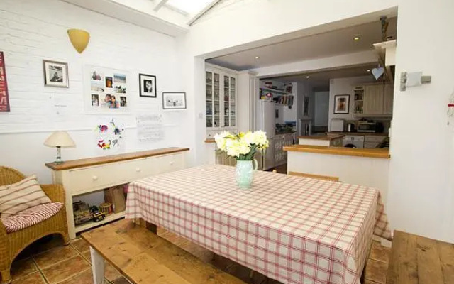 Vive Unique - Chelsea Harbour with Garden