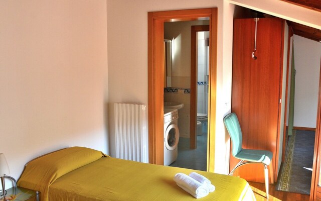 Apartment Benaco near Downtown