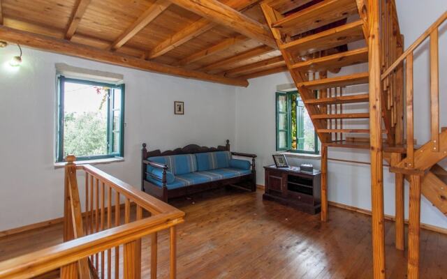 Dream 1 -traditional House With Pool To Share