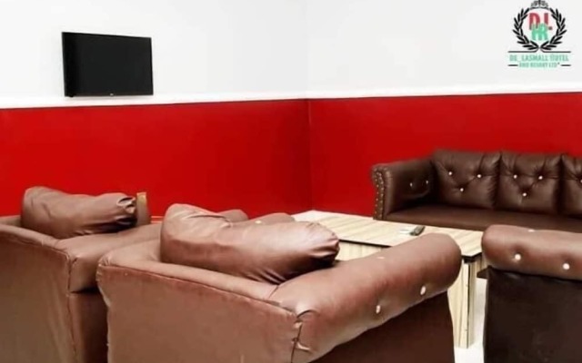 De-Lasmall Hotel and Resort Ltd